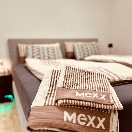 Cologne Luxe Living: Opulent Elegance Unleashed Lejlighed Eksteriør billede
