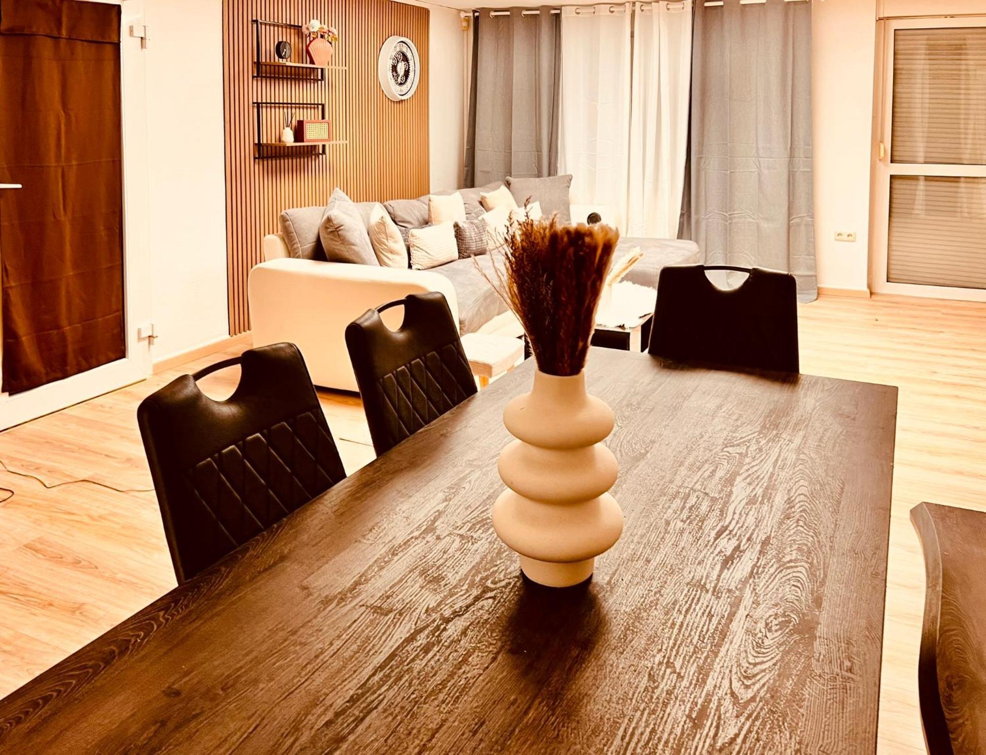 Cologne Luxe Living: Opulent Elegance Unleashed Lejlighed Eksteriør billede